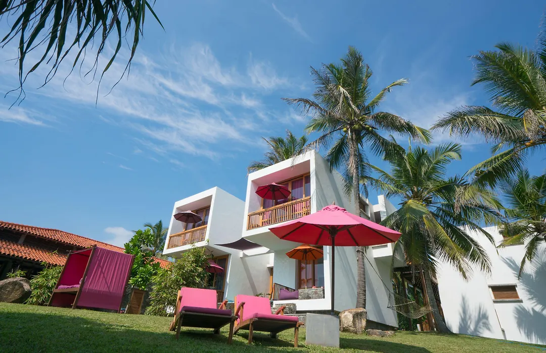 Utmt - Underneath The Mango Tree Spa & Beach Resort-1