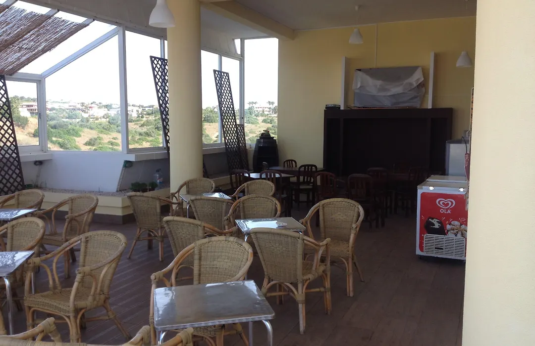 Magnolia Mar-1