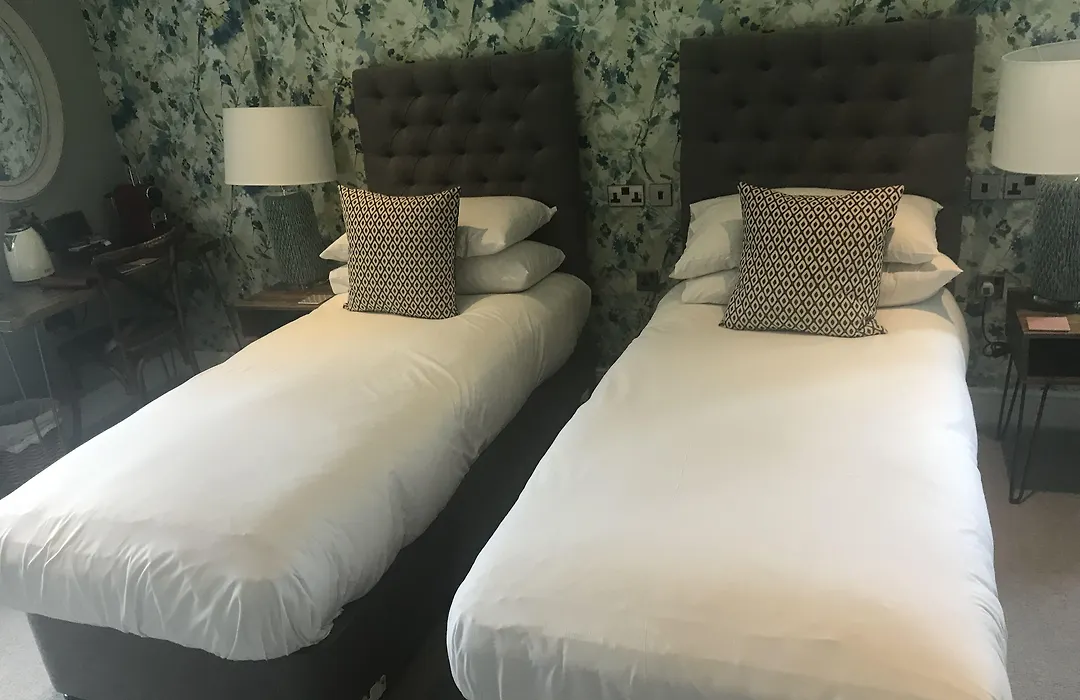 The Chequers Marlow-1