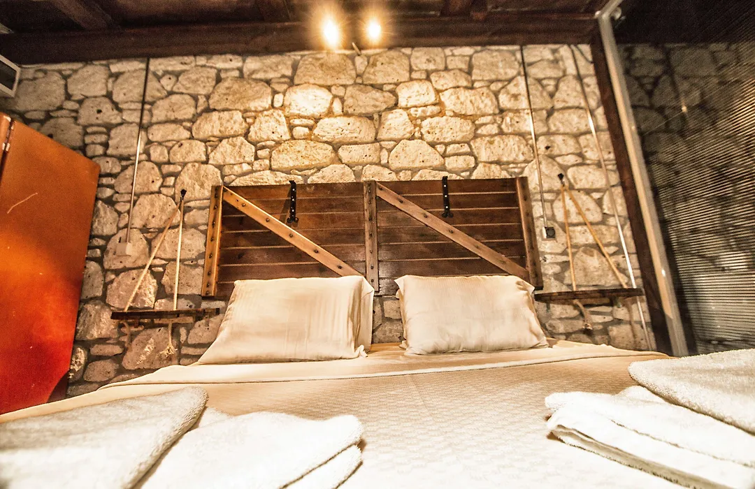 Sandal Alaçatı - Adult Only-1