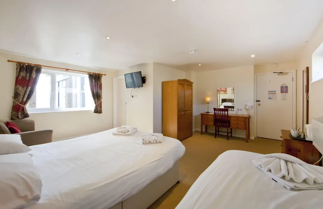 The Cliff Hall-1