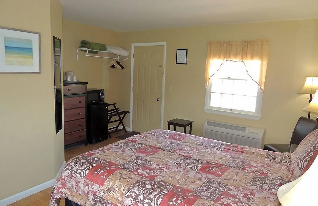 The Clipper Inn-1
