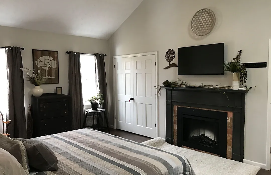 Creekside Inn-1