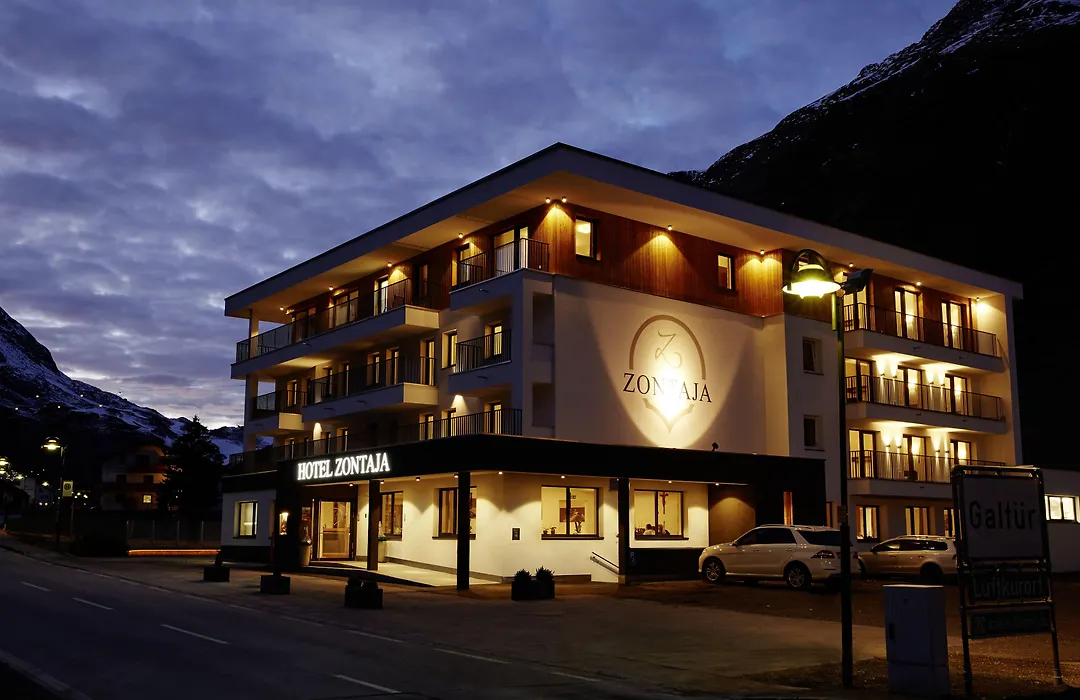 Hotel Zontaja Superior-1