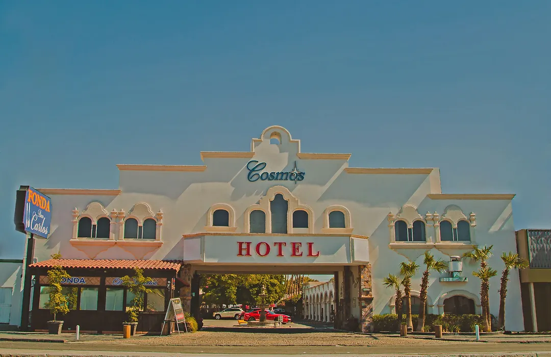Hotel Cosmos Don Carlos-1