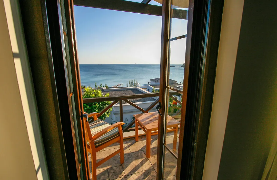 Bertiz, Bozcaada Hotel And Restaurant-1