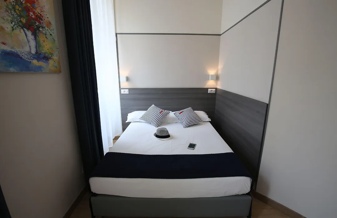 Boutique Hotel Neptune Nice-1