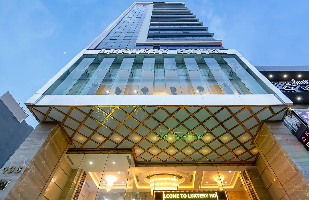 Luxtery Hotel-1