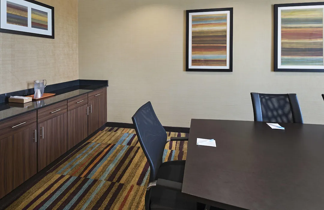 Fairfield Inn & Suites By Marriott Dublin-1