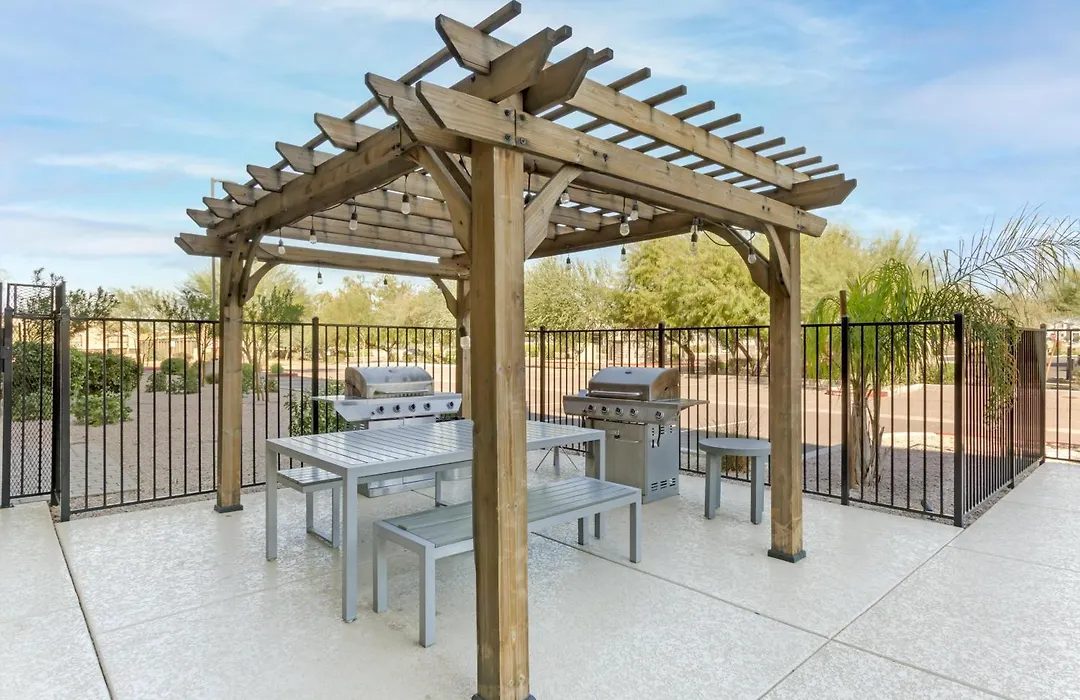 Best Western Plus Executive Residency Phoenix North Happy Valley-1