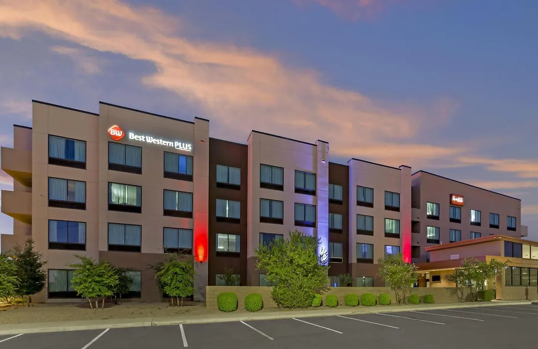 Best Western Plus Executive Residency Phoenix North Happy Valley-1