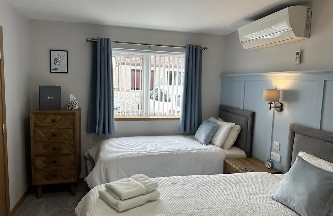 Royal Oak Guesthouse-1