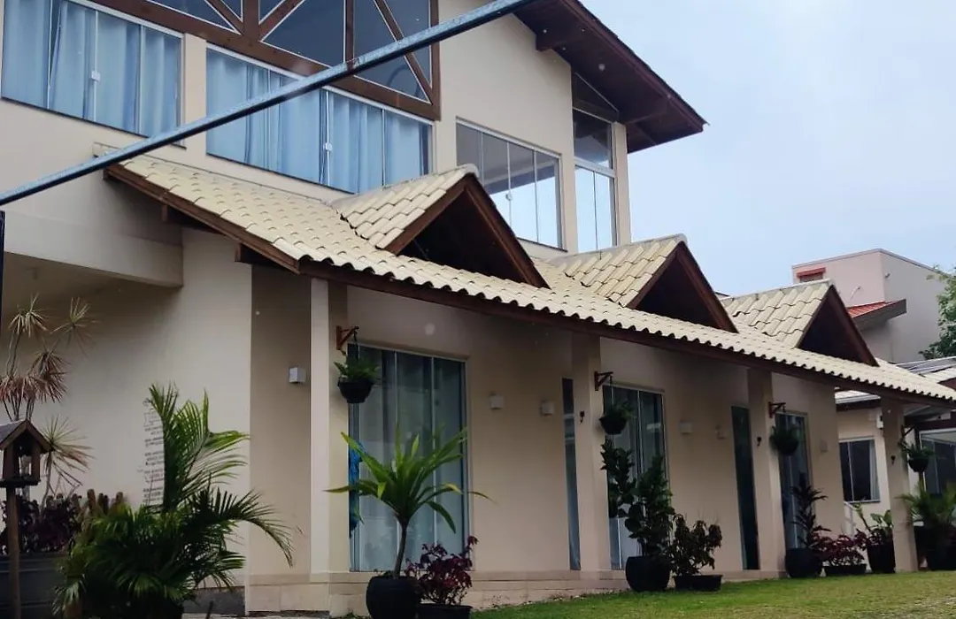 Hospedagem MAR SANTO-1