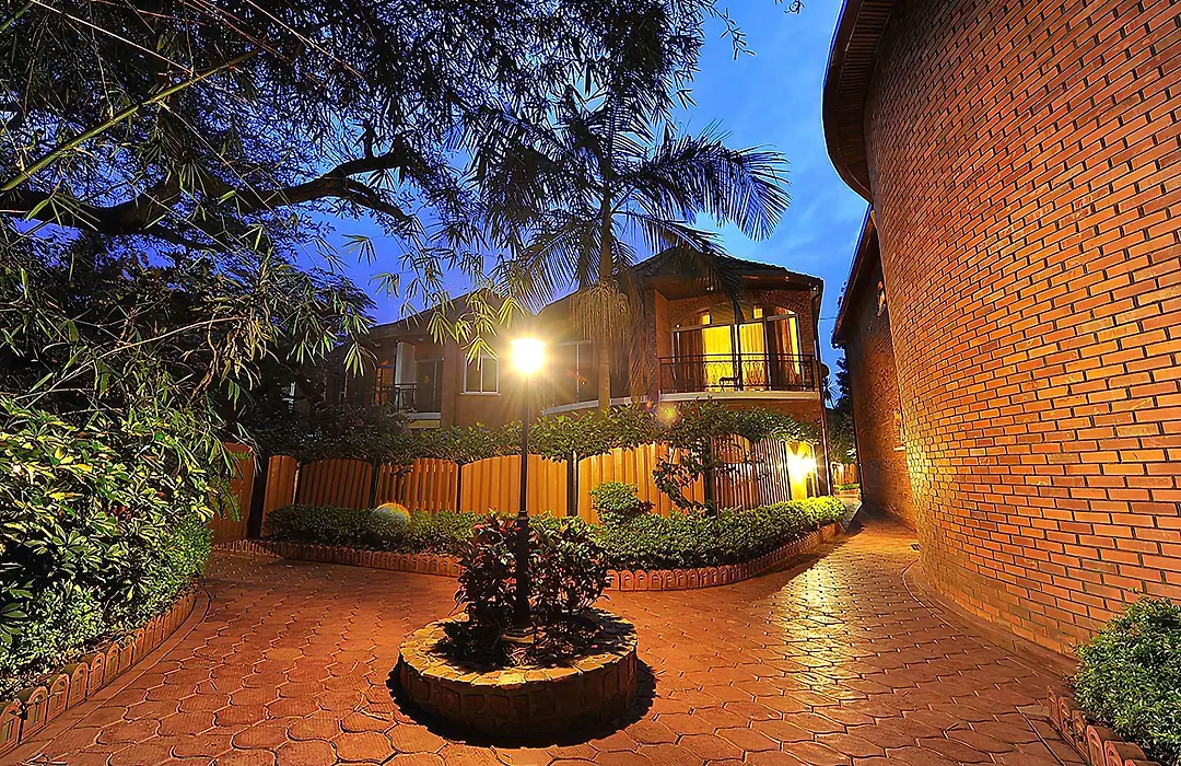 Hotel Chez Lando-1