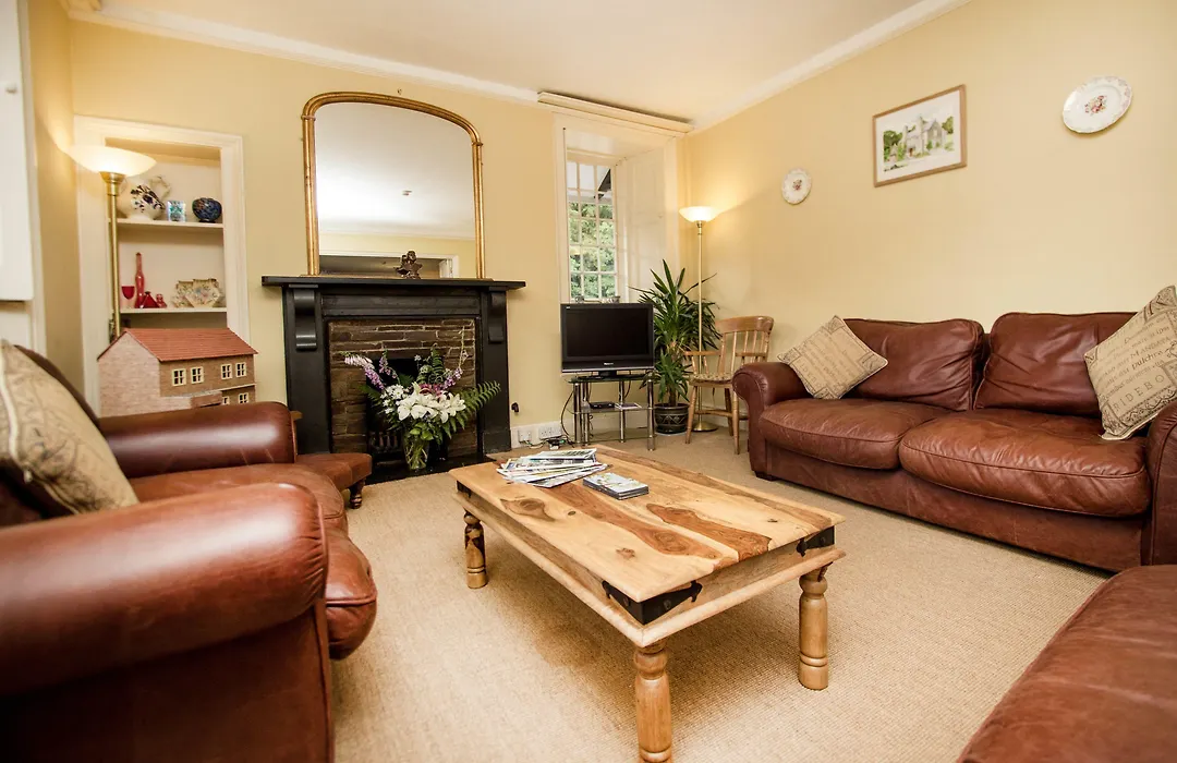 Polraen Country House Hotel-1
