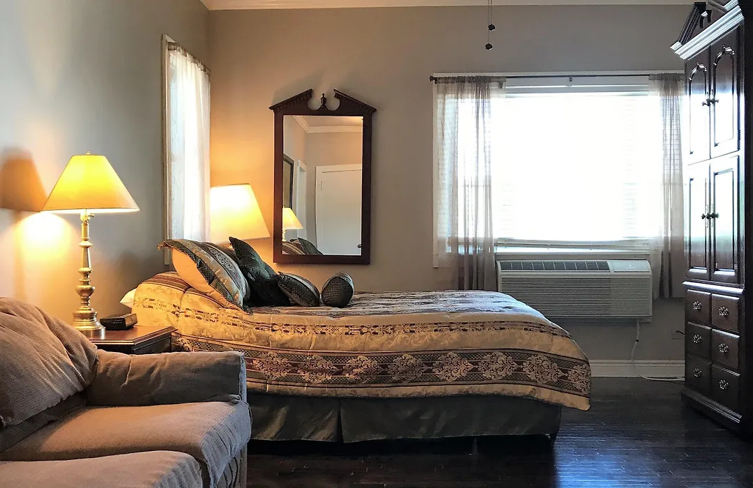 Beachcomber Inn-1