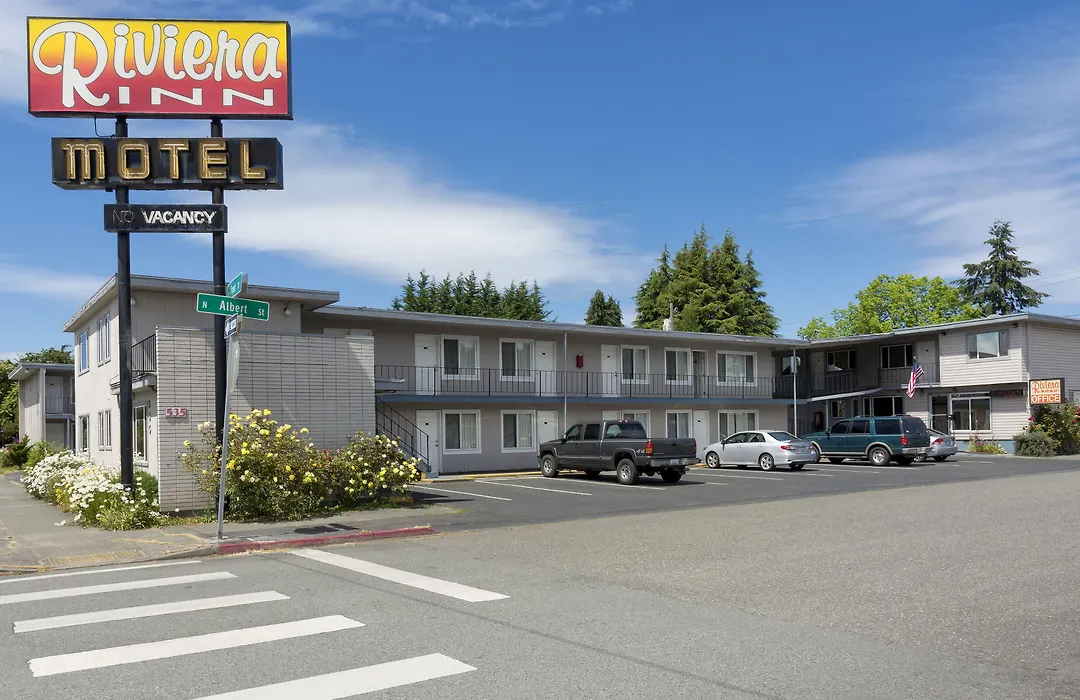 Riviera Inn-1