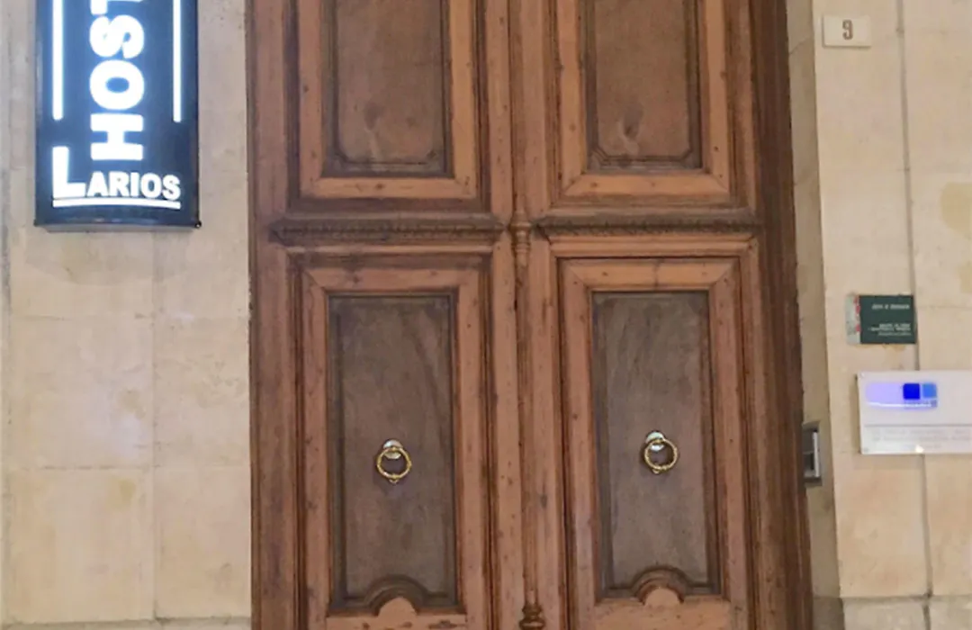 Hostal Larios-1