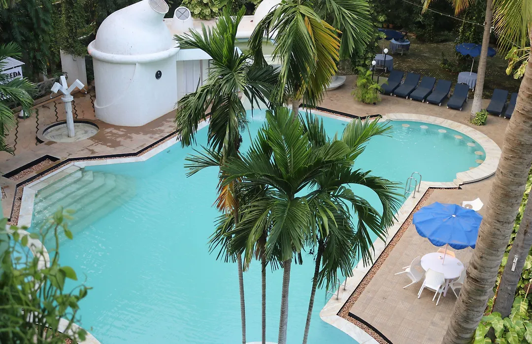 Hotel Parisutham-1