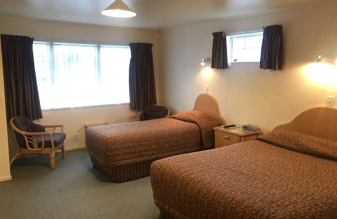 Coachman Motel-1