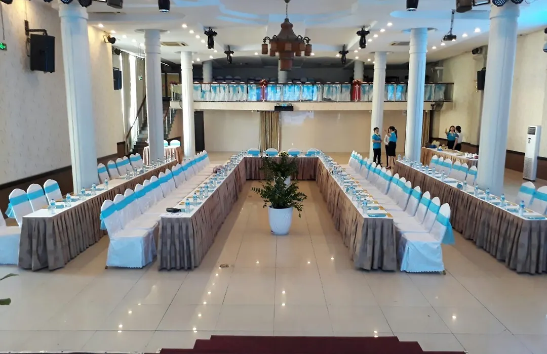Red Palace Hotel-1