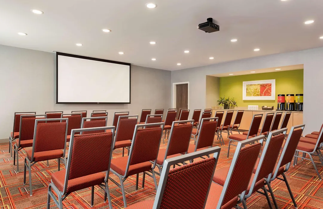 Home2 Suites By Hilton Menomonee Falls Milwaukee-1