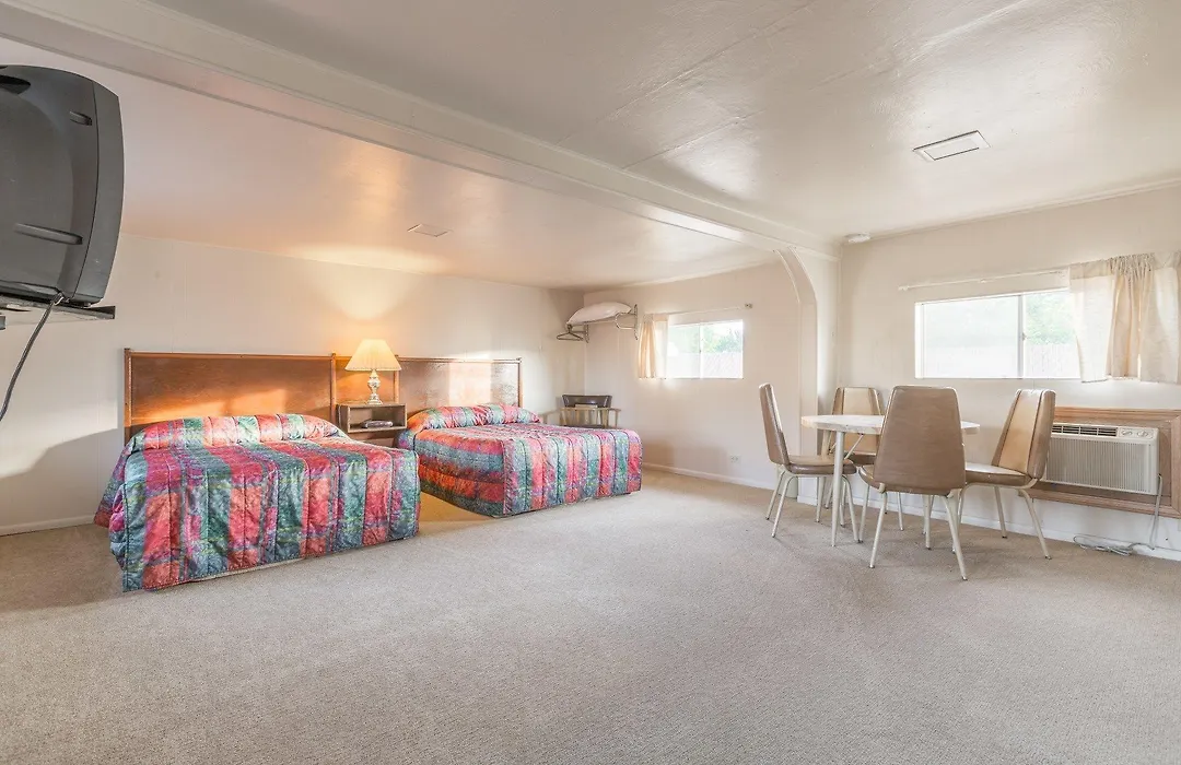 Dayton Motel-1