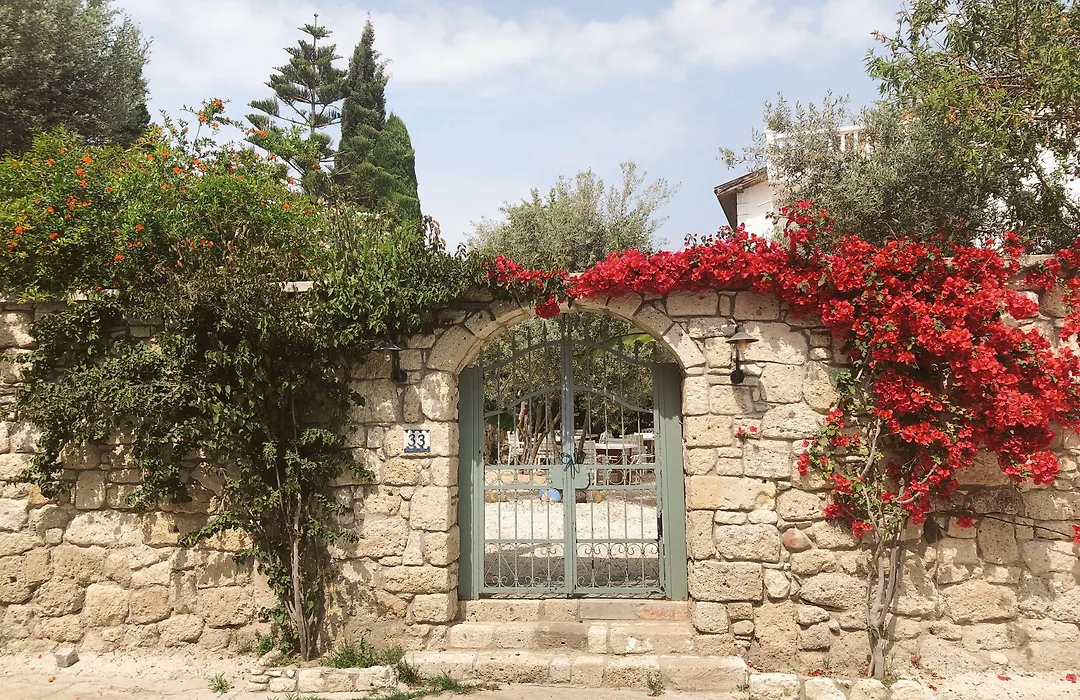 Temucin Hotel-1