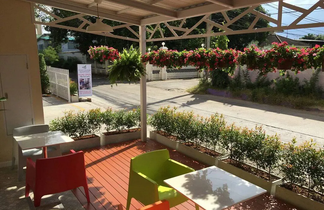 The Garden Living-1