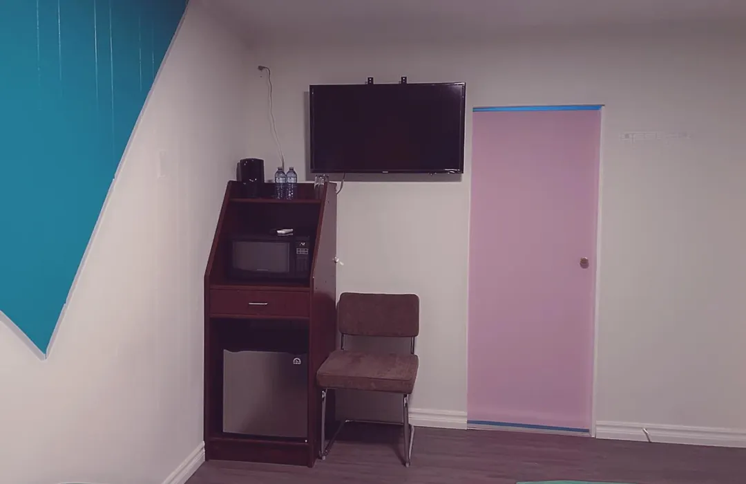 Stop 21 Motel-1