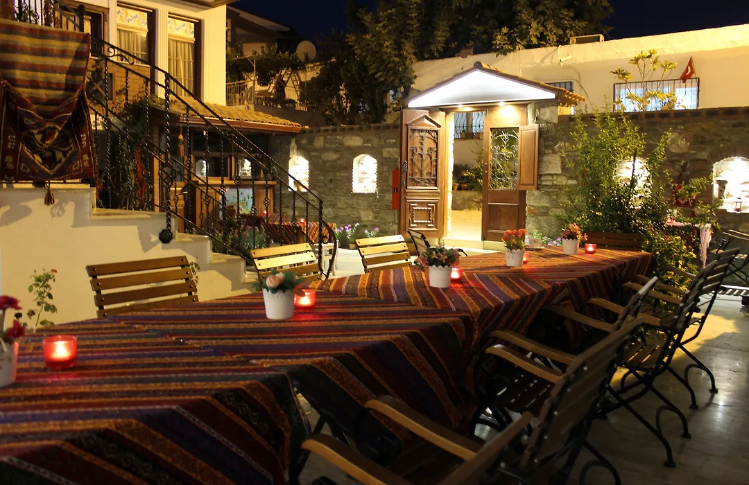 Hotel Mary'S House-1