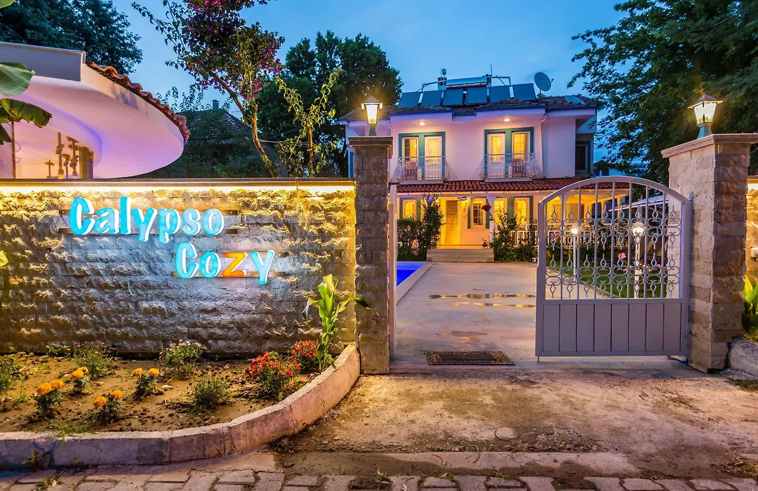 Calypso Cozy Suites (Adults Only)-1