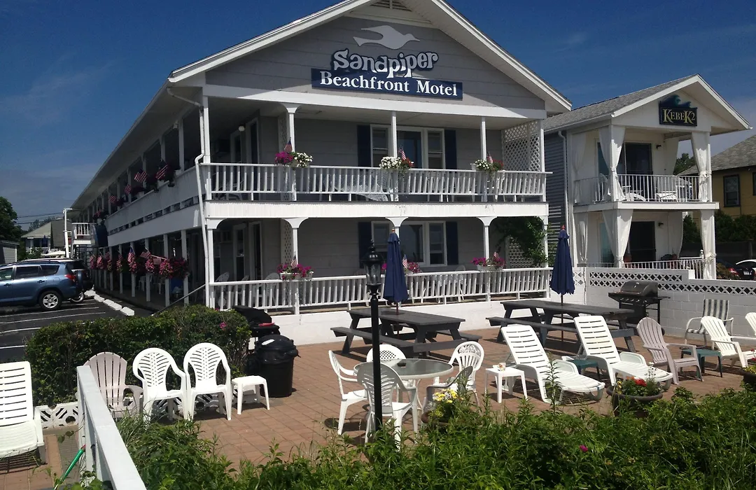 Sandpiper Beachfront Motel-1