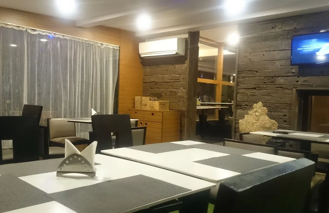 Fabhotel Illam Hospitality-1