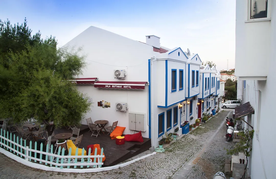 Iola Hotel-1