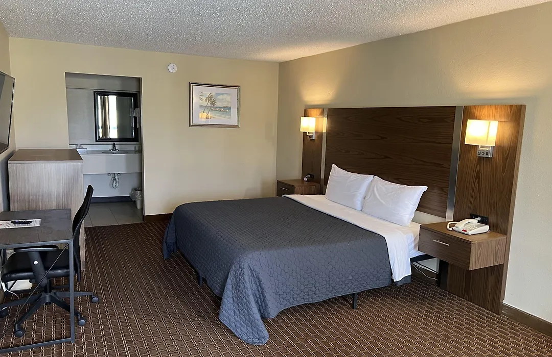Red Carpet Inn And Suites-1