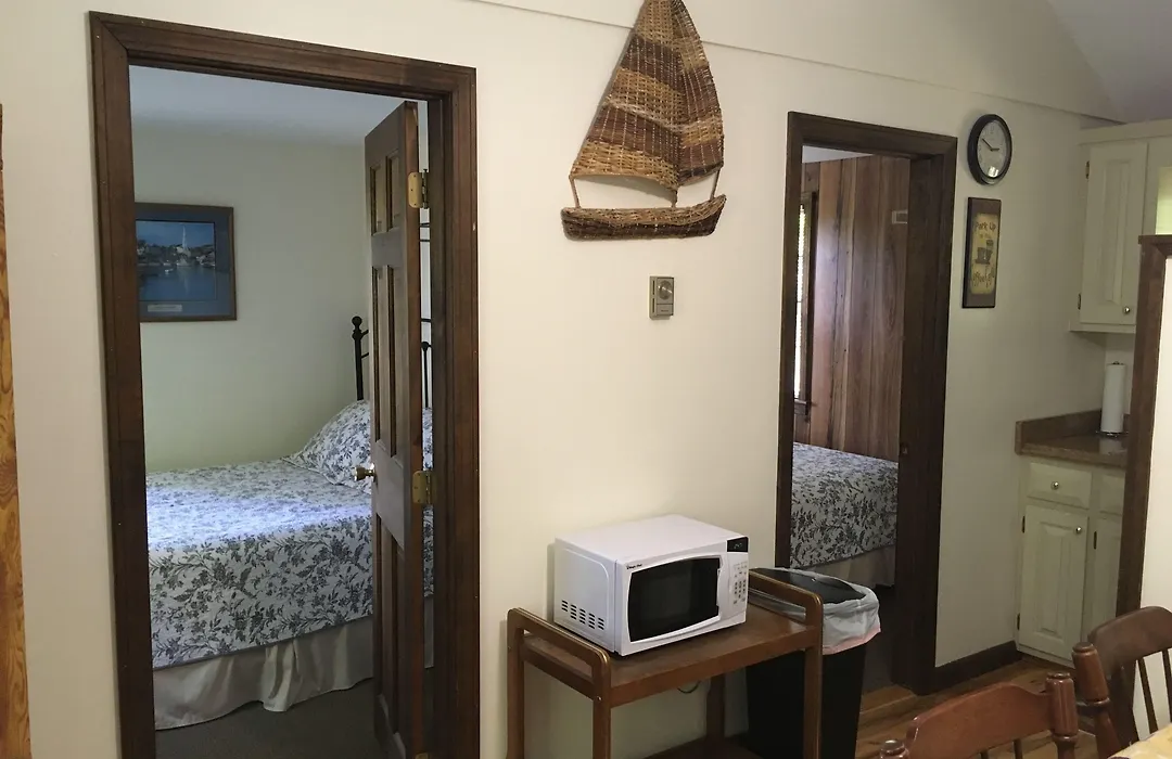 Pine Grove Cottages-1