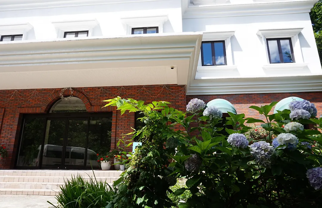 Hotel Abest Happo Aldea-1