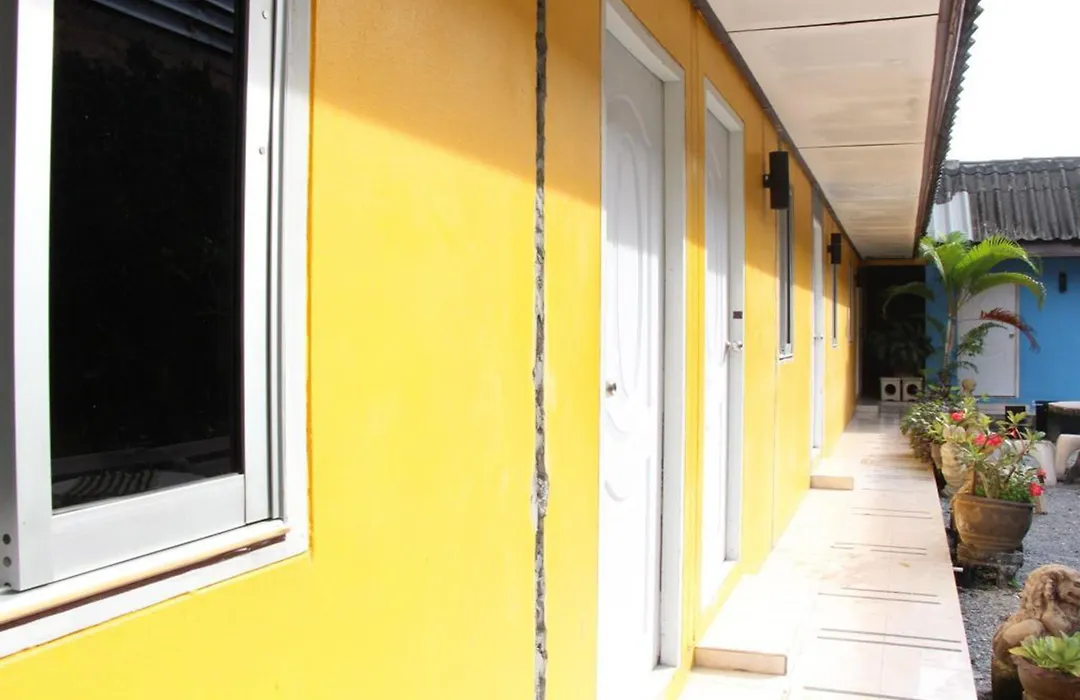 Oyo 1054 Phuket Backpacker Hostel-1