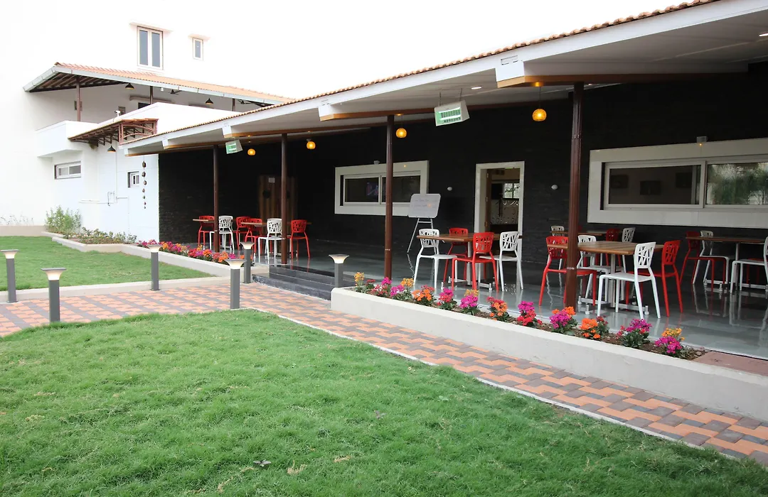 Hotel Majestique-1