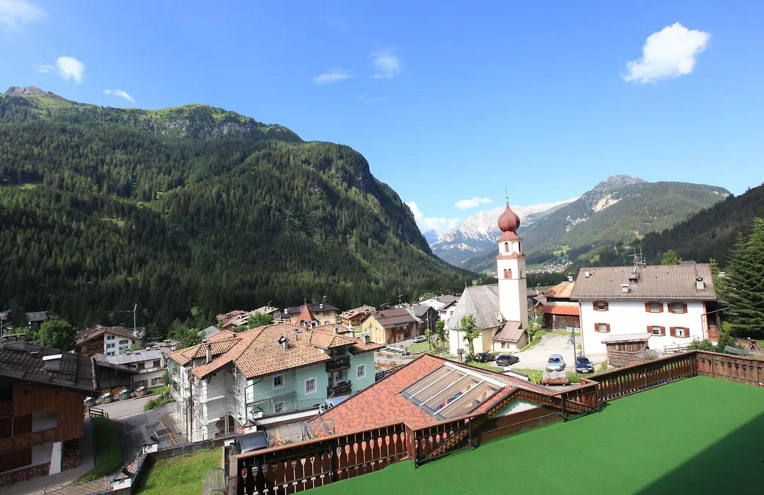 Hotel Cesa Tyrol-1