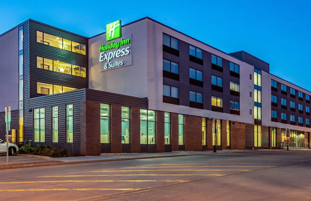 Holiday Inn Express & Suites Platteville By Ihg-1