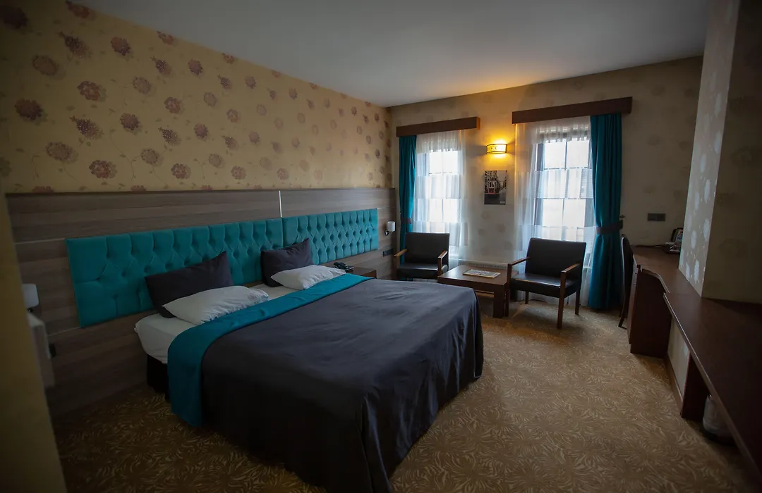 Highway Otel-1
