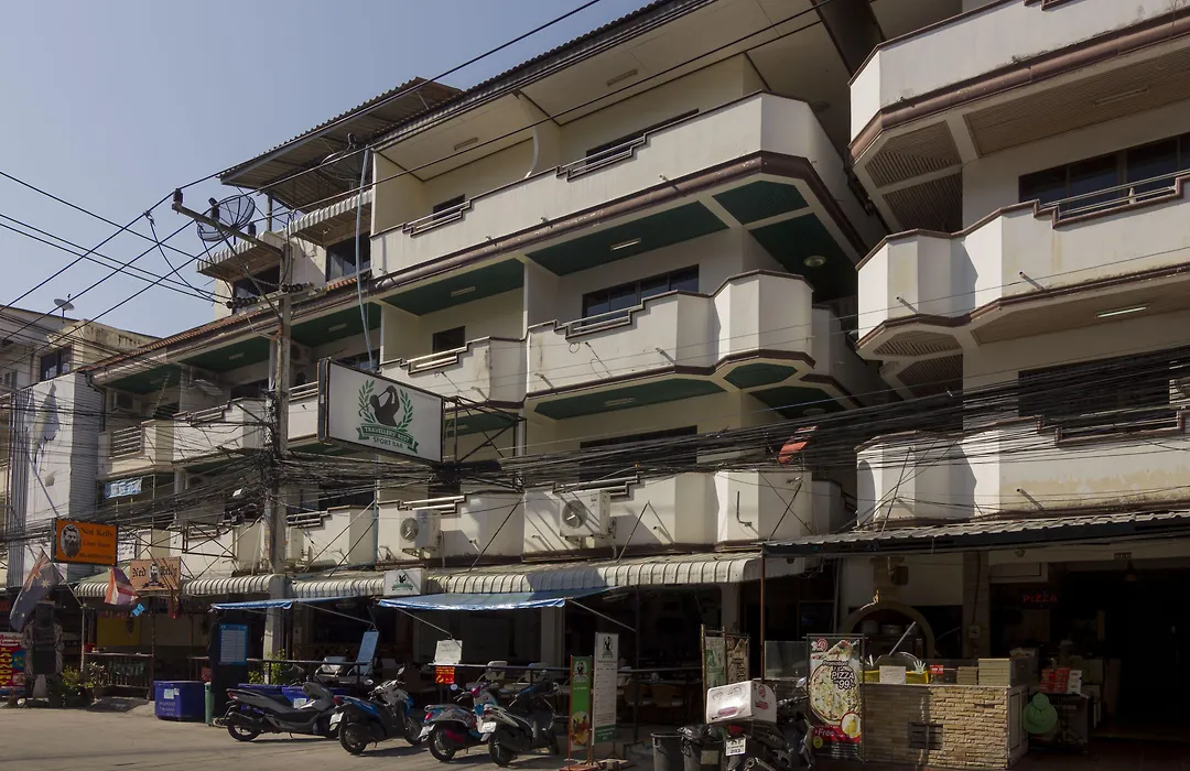 Traveller'S Rest Sports Bar-1