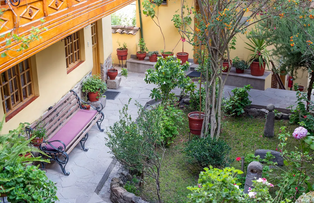 Amaru Colonial-1