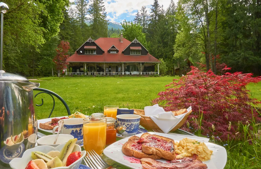 Wedgwood Manor And Glamping Retreat-1