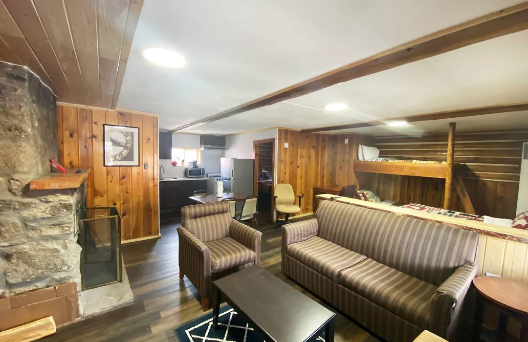 Rainbow Lodge-1