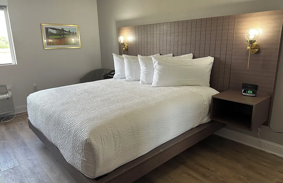 Surestay Hotel By Best Western Groves-1