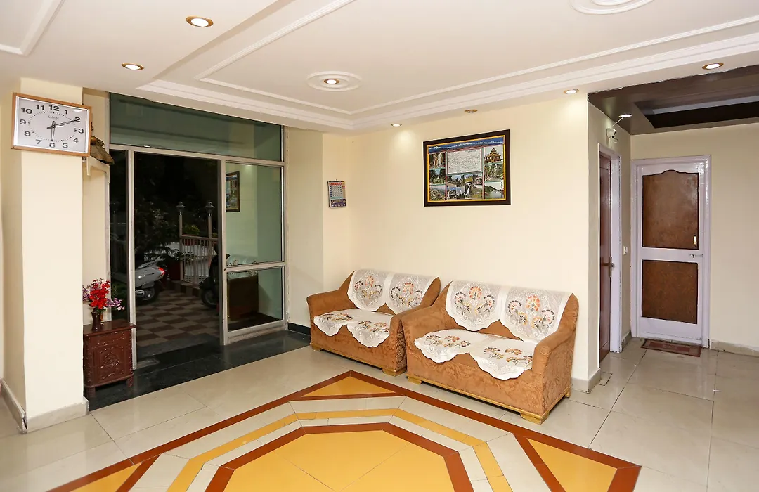 Oyo 8637 Shivam Hotel-1