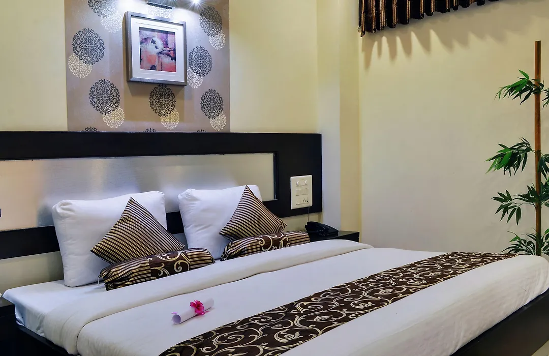 Hotel Shanti Palace-1